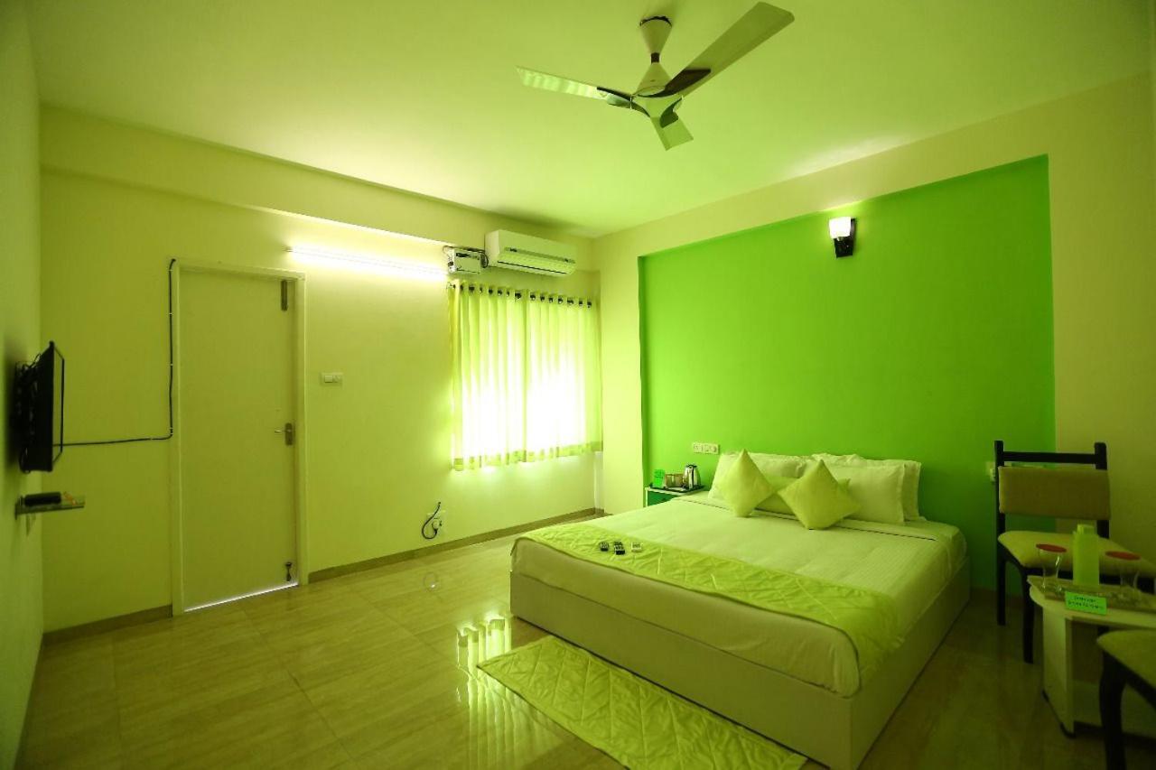 Green Tree Apartment South Boag Road Chennai Bagian luar foto