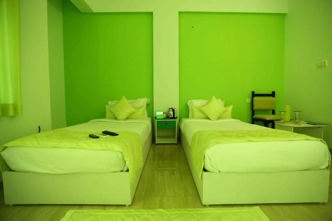 Green Tree Apartment South Boag Road Chennai Bagian luar foto