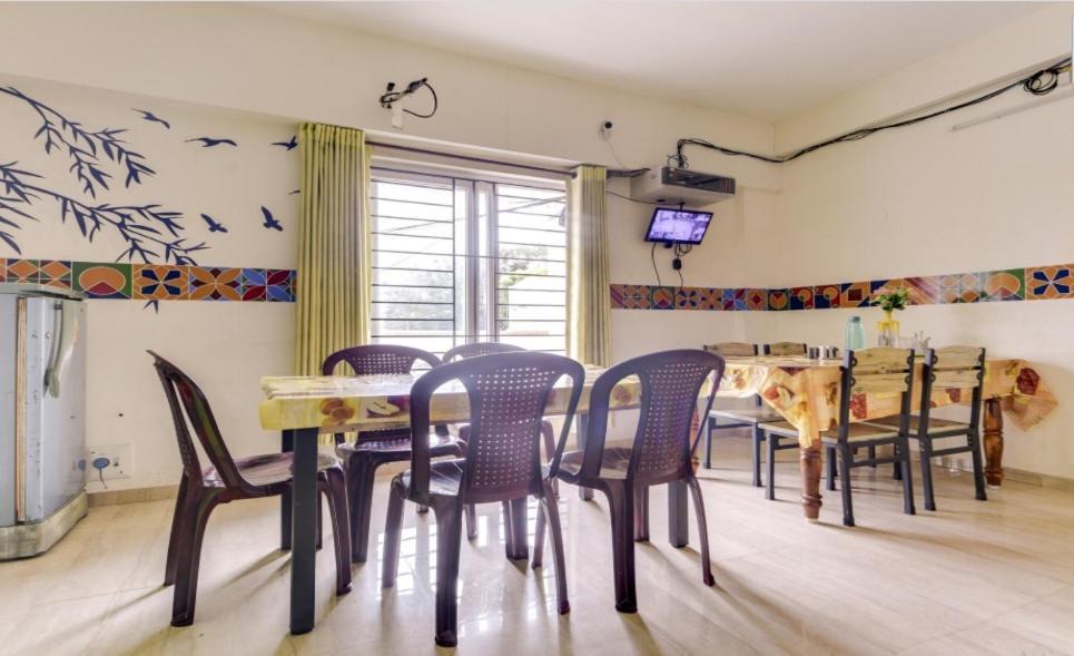 Green Tree Apartment South Boag Road Chennai Bagian luar foto